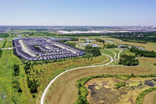 Building Photo - 12310 Greenwood Gate Dr
