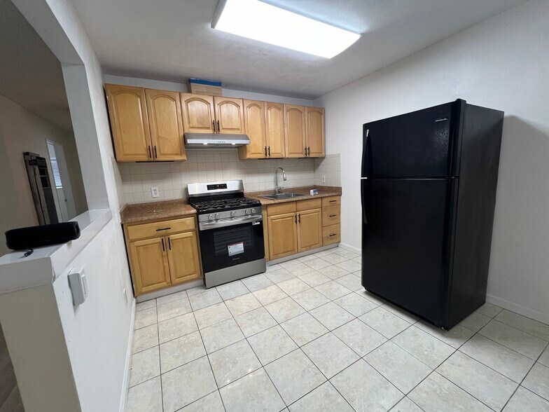 Primary Photo - 505 A St