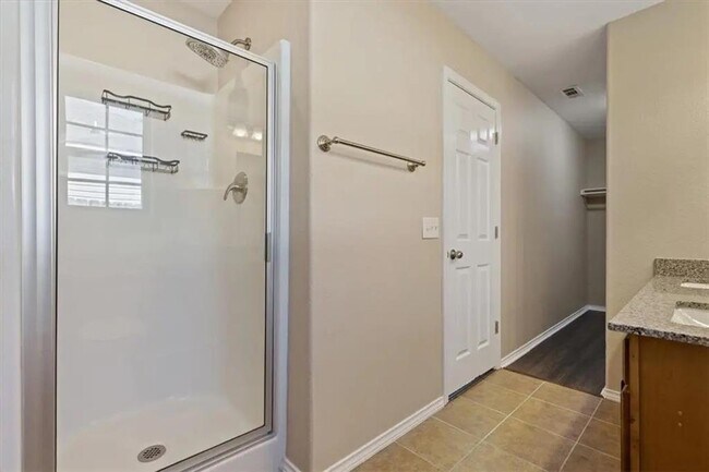 Building Photo - 2705 SW Greensprings Rd