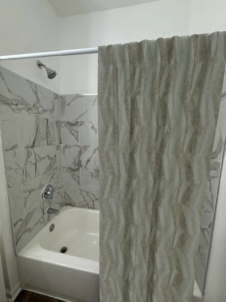 Building Photo - 3514 Clifton Ave