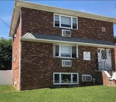 Building Photo - 609 8th Ave