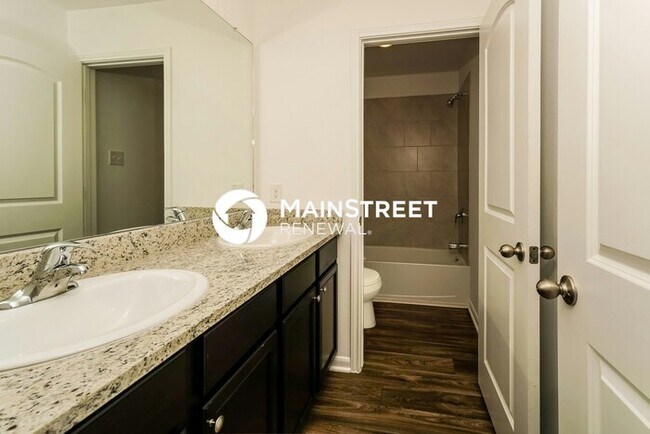 Building Photo - 5 Bedroom Pet-Friendly Home in New Braunfe...