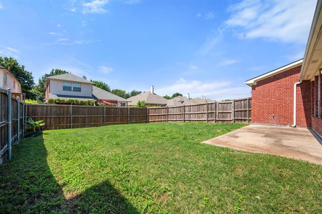 Building Photo - 9747 Hickory St