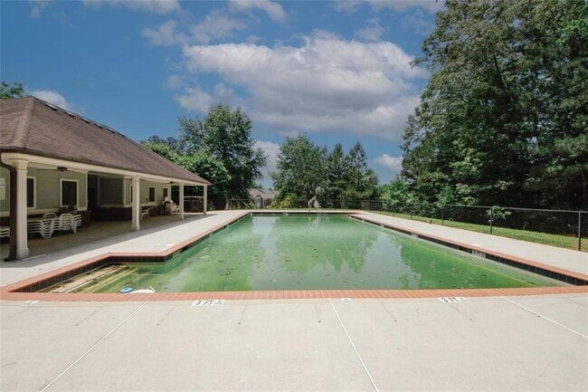 Building Photo - 10162 Benton Woods Dr