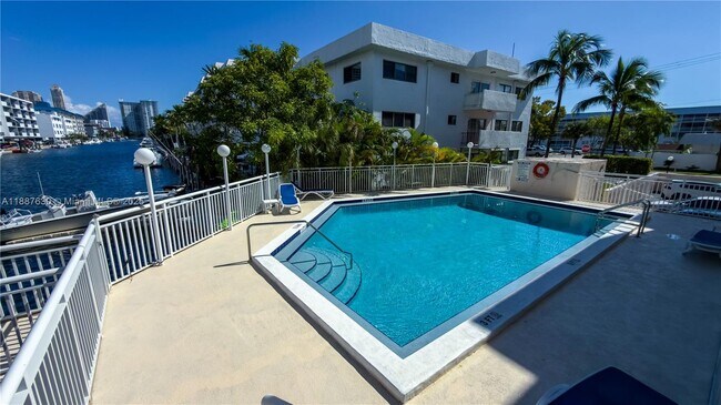 Building Photo - 17051 NE 35th Ave