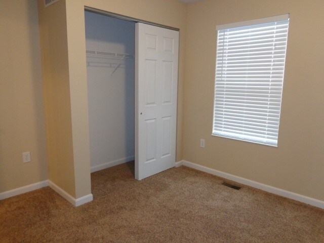 Building Photo - 1134 Stonewallridge Dr