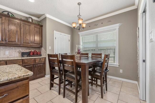 Building Photo - 131 Roucourt Loop