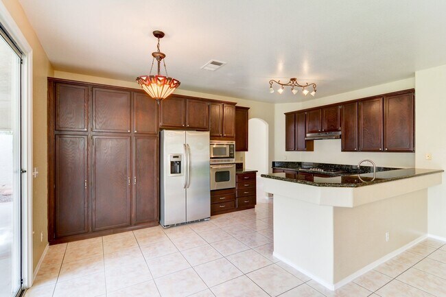 Building Photo - 2069 Sapphire Valley Ave