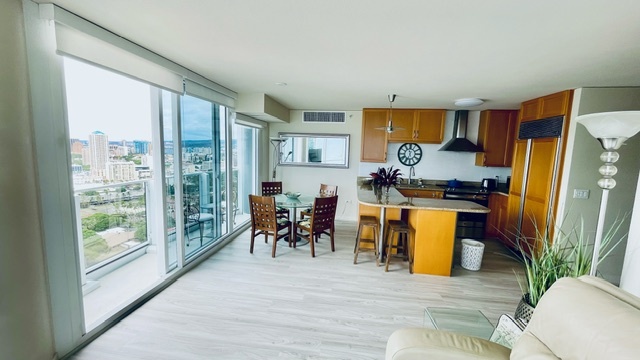 Building Photo - 1296 Kapiolani Blvd