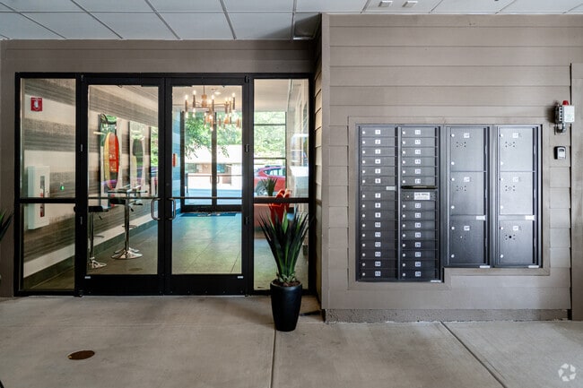 Building Photo - Urban Place