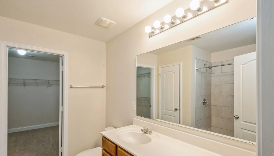 Building Photo - 6635 Ruth Ferrell Ct