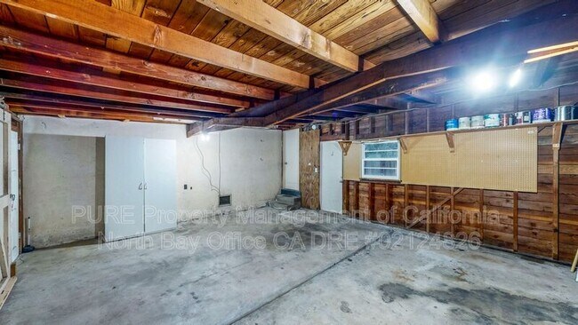 Building Photo - 124 Church St