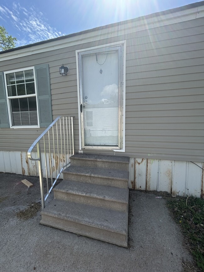 Building Photo - 134 Zackary St