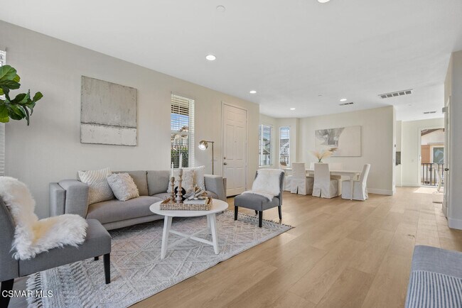 Building Photo - 88 Via Katrina