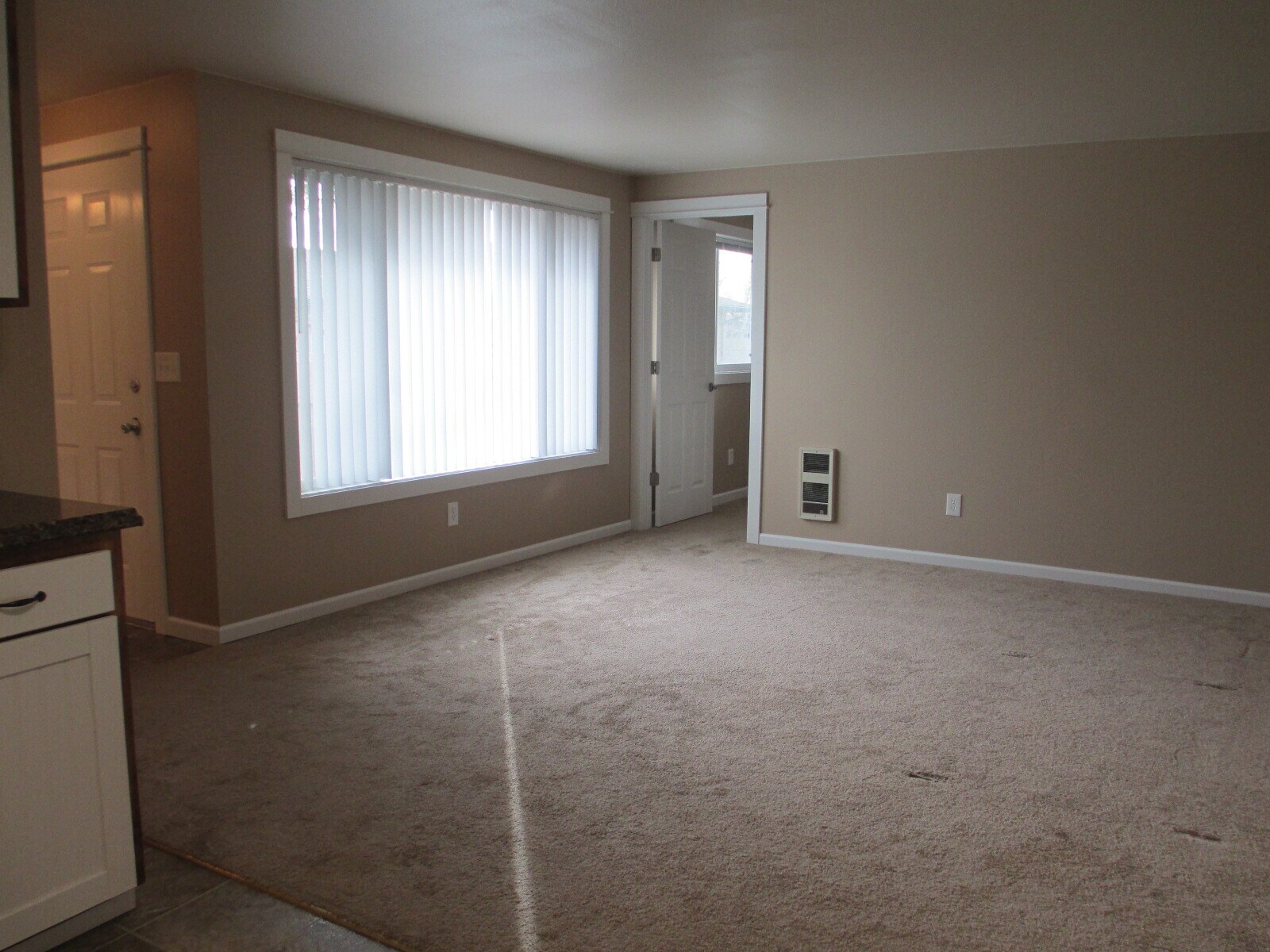 Building Photo - 3322 NE Lancaster St