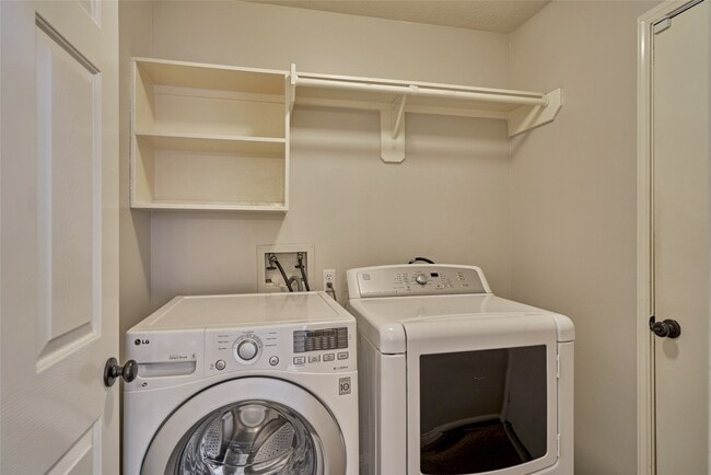 Building Photo - 274 Fairwind Trail Dr