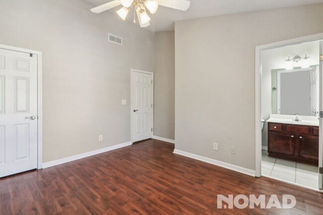 Building Photo - Charming 3BR Townhome in Decatur