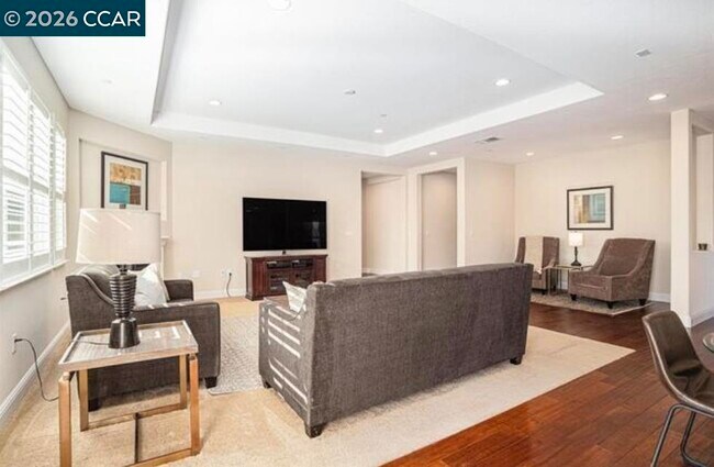 Building Photo - 2284 Demartini Ln