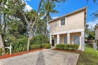 Building Photo - 1541 NW 1st Ct