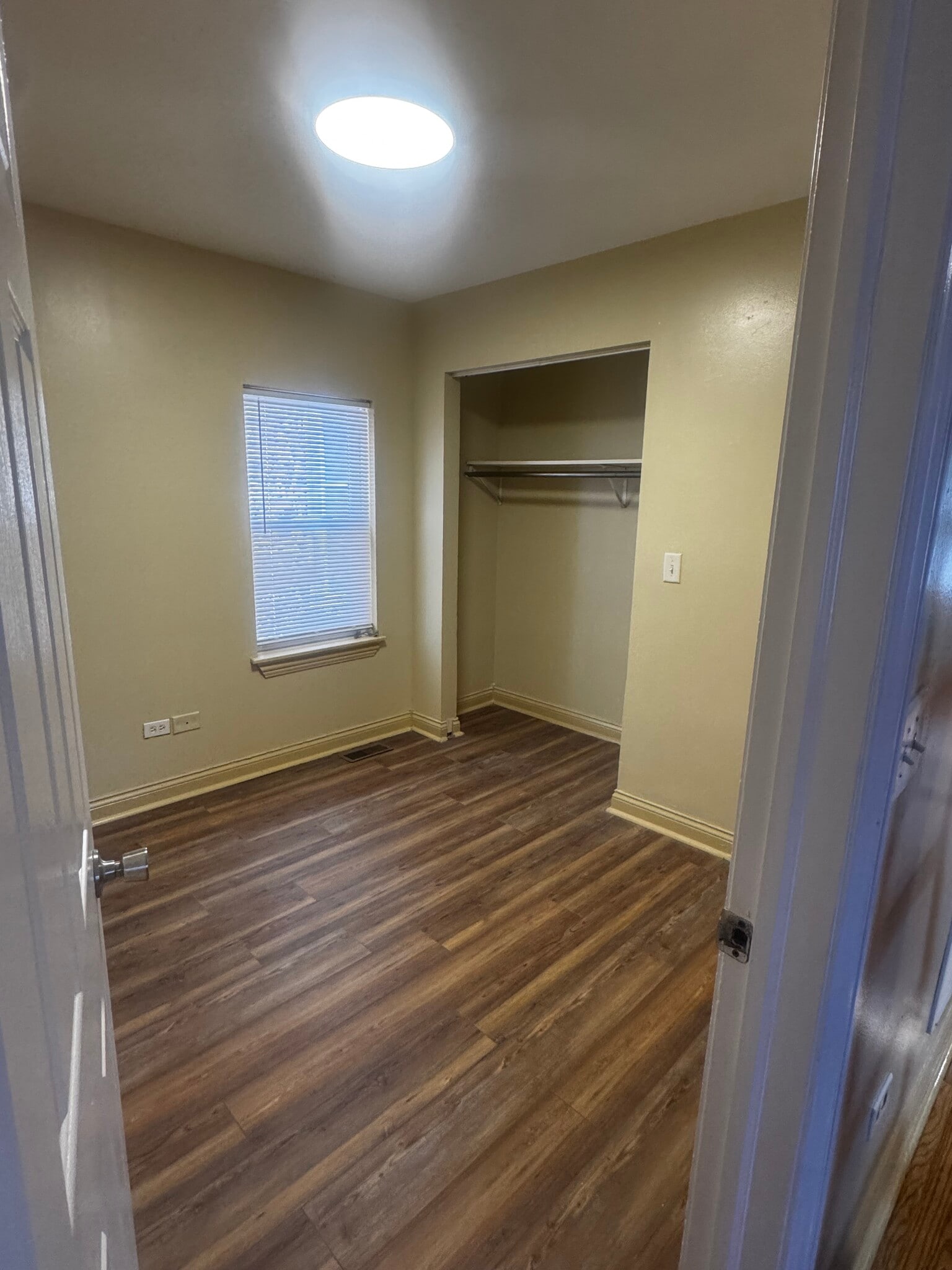Building Photo - 3914 W Flournoy St