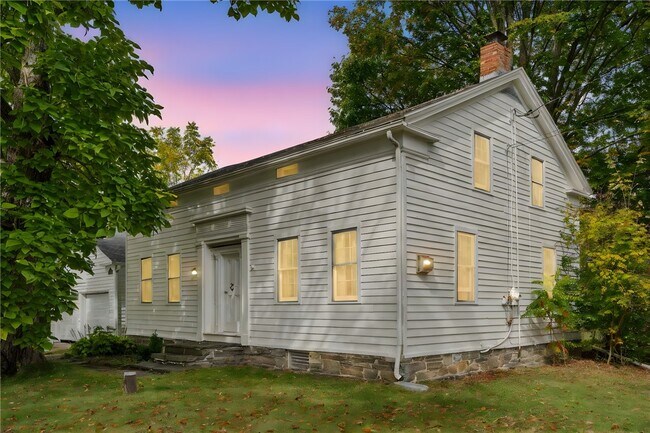 Primary Photo - 3040 Agard Rd