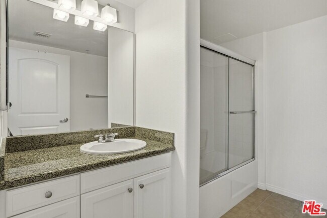 Building Photo - 3740 Santa Rosalia Dr