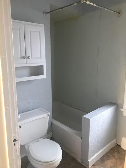 Building Photo - 2211 W Indiana Ave