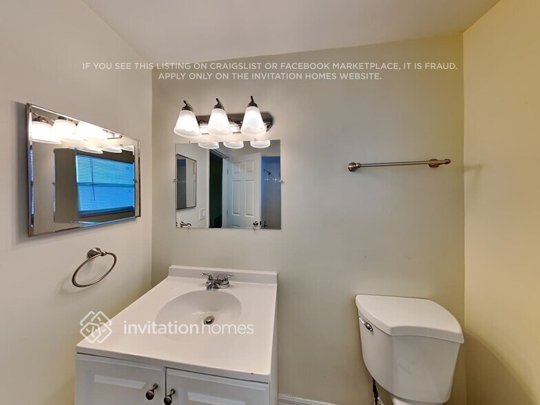 Building Photo - 424 Crosswinds Dr
