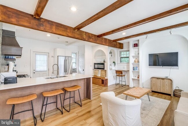 Building Photo - 4209 Queensbury Rd