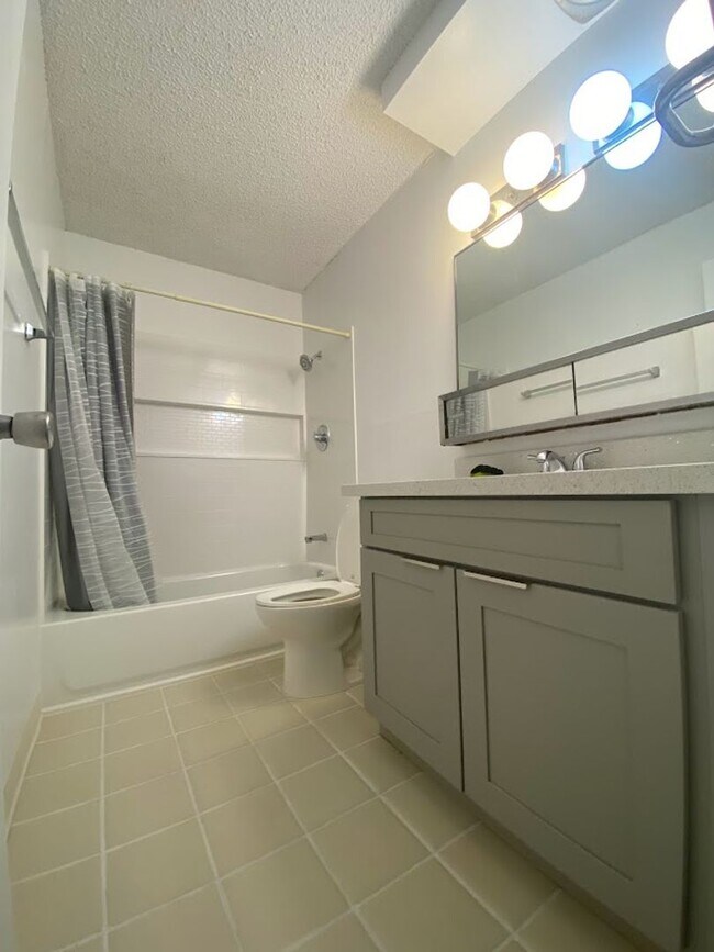 Building Photo - 98-1034 Moanalua Rd # 4-103