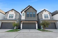 Building Photo - 9019 Wellspring Dr