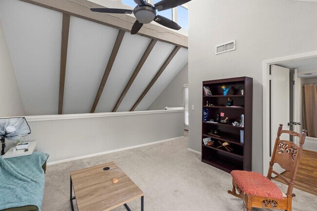 Building Photo - 13 Casa Verde St