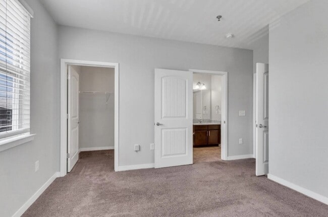 Building Photo - 1118 Litton Ave