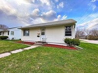 Building Photo - Great 2 bedroom ranch $795