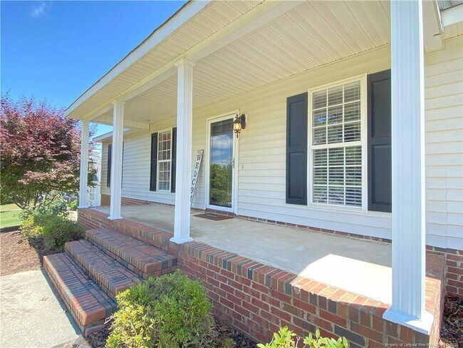 Building Photo - 92 Hunters Ridge