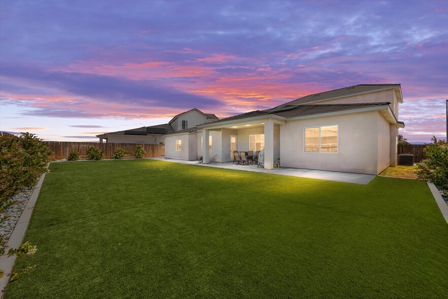 Building Photo - 815 Gilsum Ct