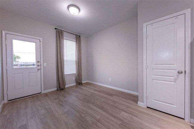 Building Photo - 13902 Rock Range Ln