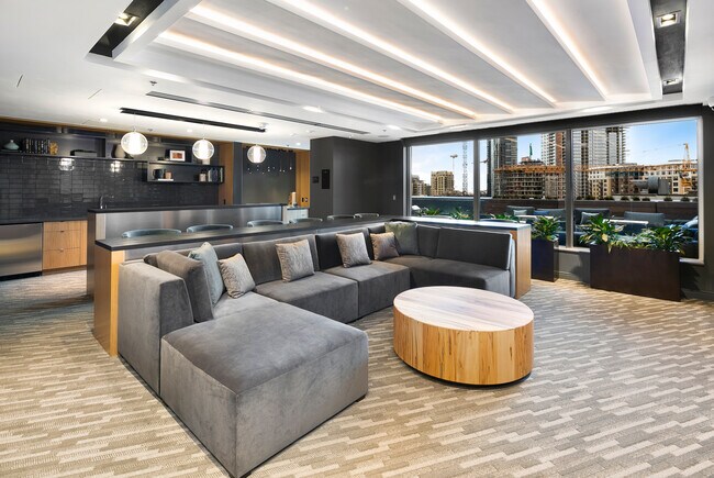 Building Photo - 1808 Minor Ave