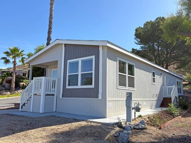 Building Photo - 1700 S State St