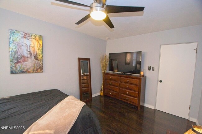 Building Photo - 1360 Plumas St