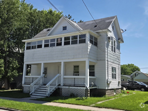 Building Photo - 526 Madison St