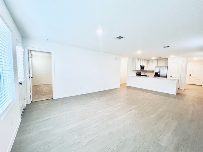 Building Photo - 3116 Twisted Myrtle Dr
