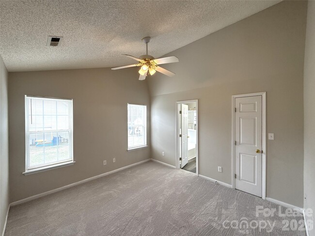 Building Photo - 1511 Hudson Graham Ln