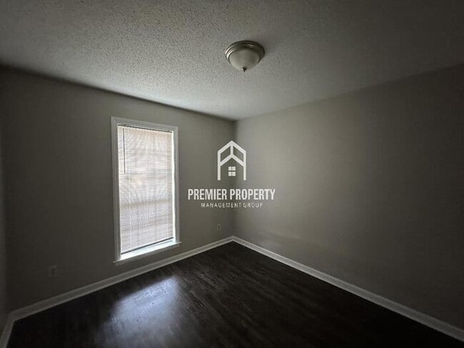 Building Photo - 2083 Pennington Gap