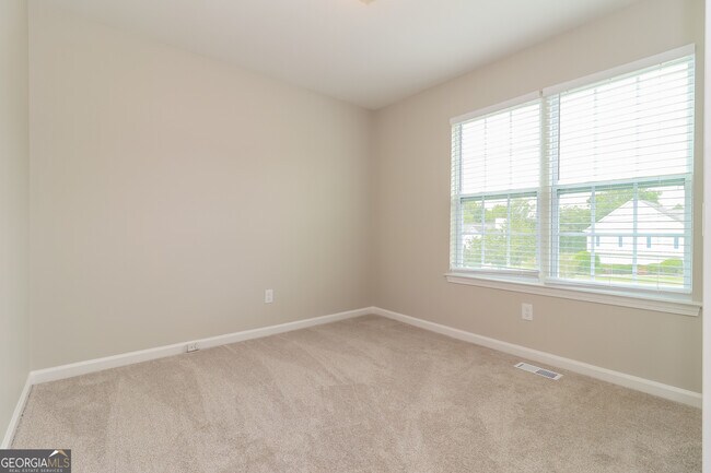 Building Photo - 120 Villa Ridge Dr