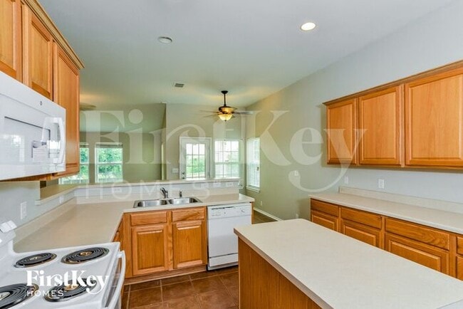 Building Photo - 13701 Laramie Hill