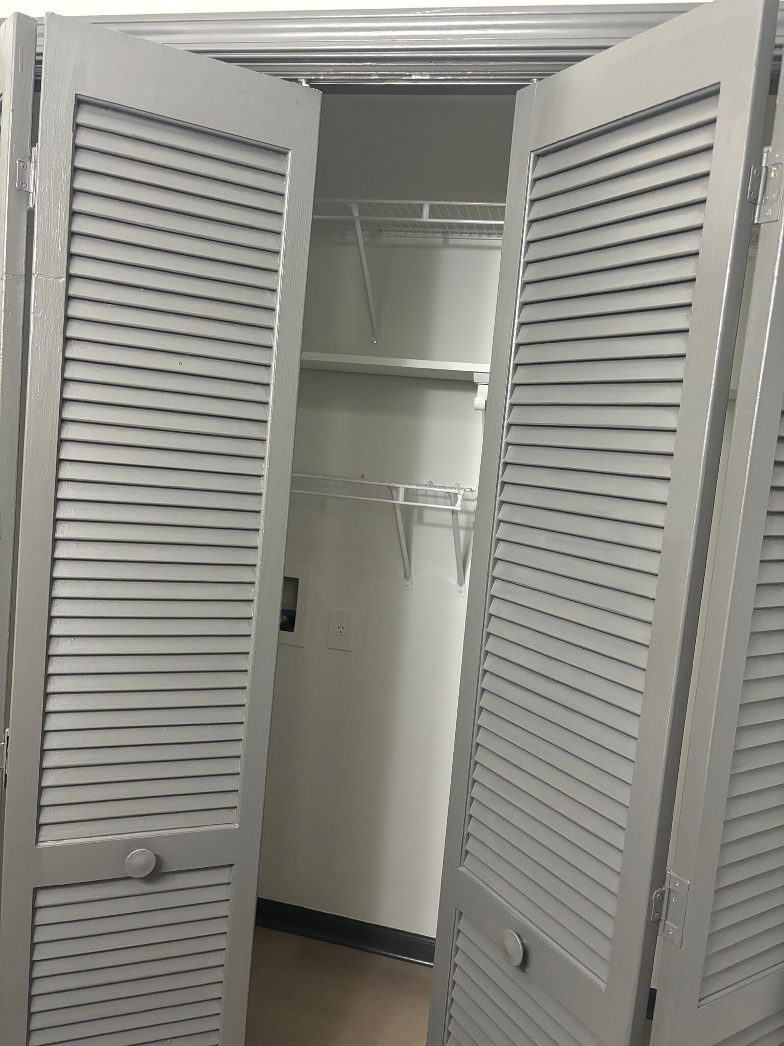 Laundry Closet - 1685 Bald Ridge Marina Rd