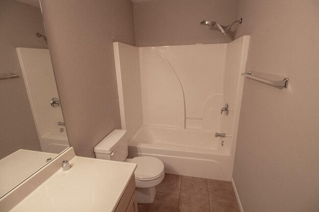 Building Photo - 4006 Snowy Owl Dr