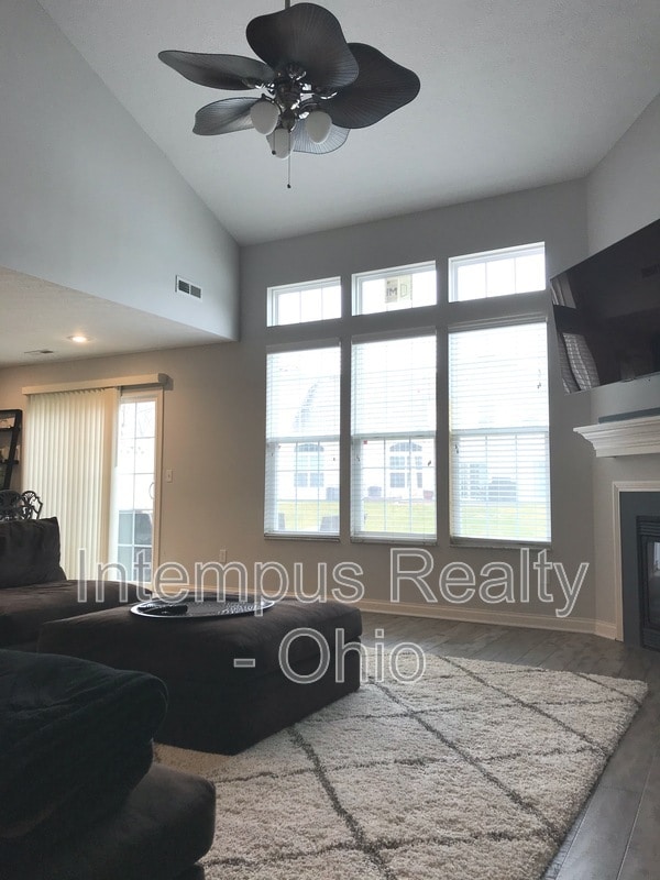 Building Photo - 5081 Dinard Way