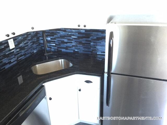 Building Photo - 349 Sumner St